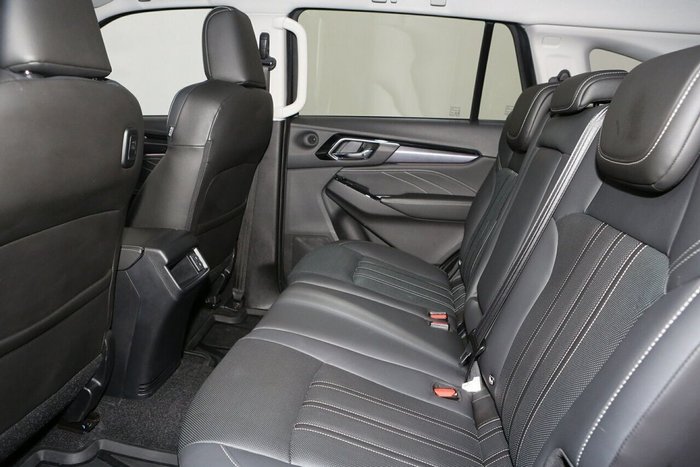 2024 Isuzu MU-X LS-T