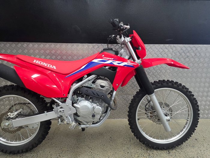 2024 Honda CRF250F RED