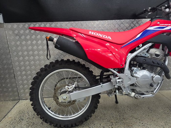 2024 Honda CRF250F RED