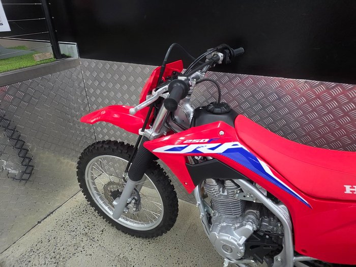 2024 Honda CRF250F RED