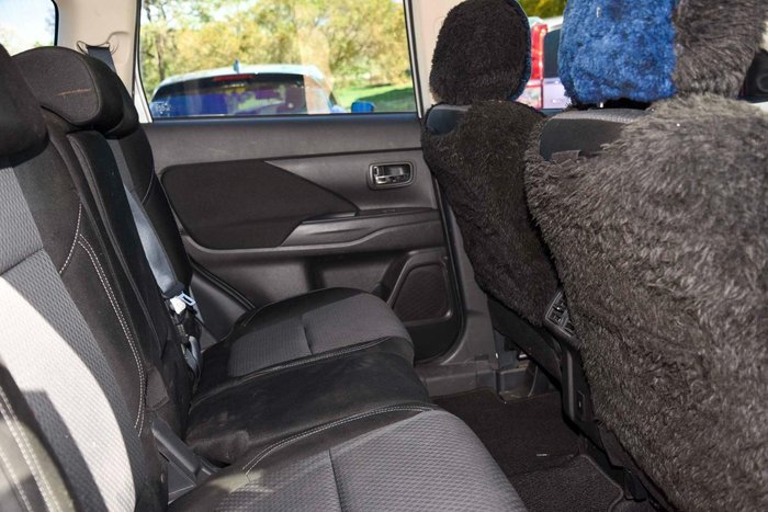 2021 Mitsubishi Outlander ES