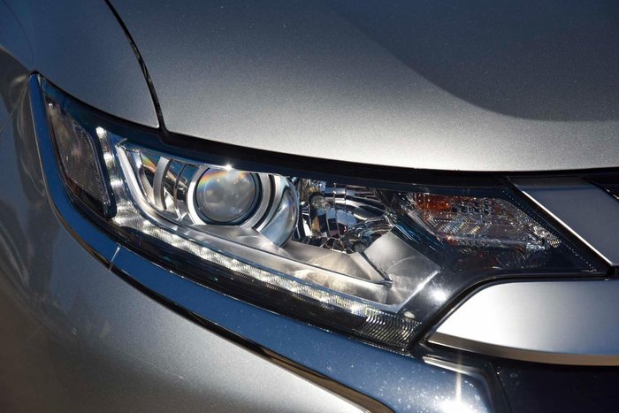 2021 Mitsubishi Outlander ES