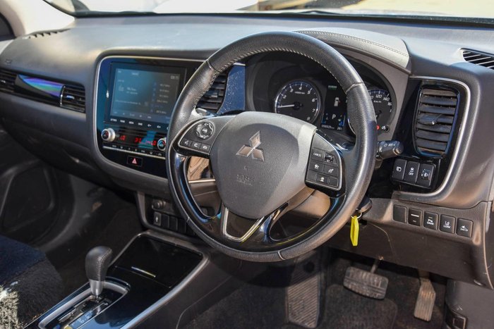 2021 Mitsubishi Outlander ES