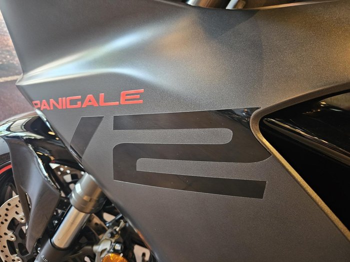 2024 Ducati Panigale V2 Panigale Black