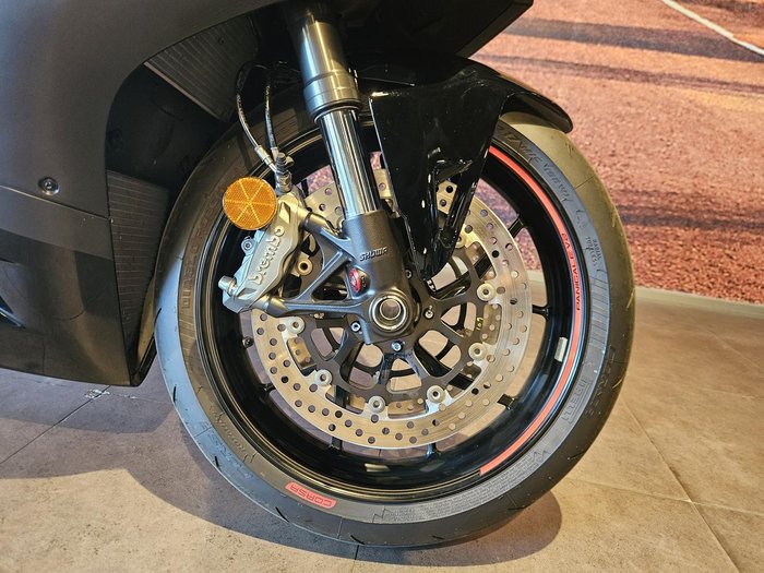 2024 Ducati Panigale V2 Panigale Black