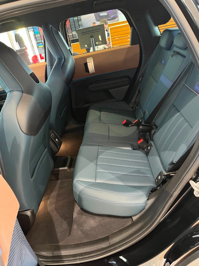 2024 MINI Countryman SE Favoured