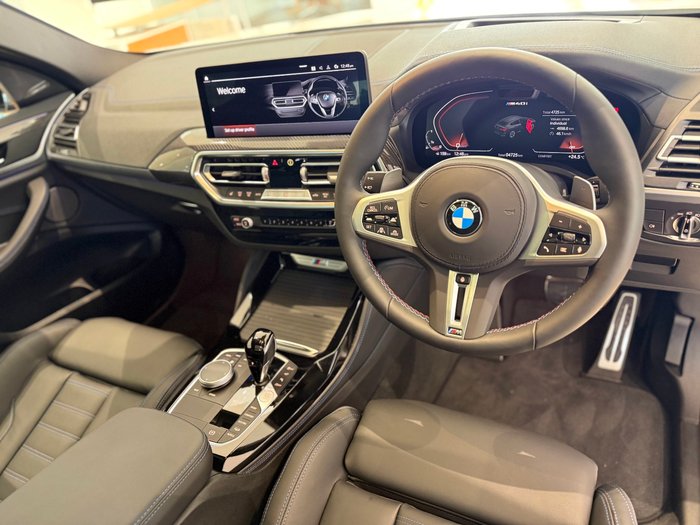 2025 BMW X4 M40i