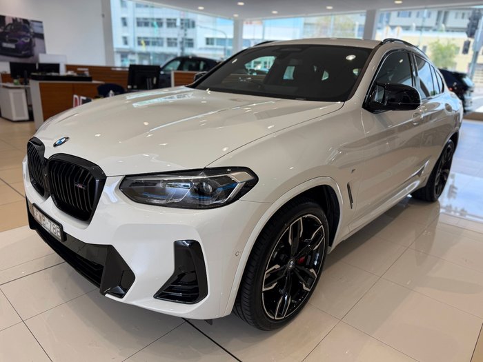 2025 BMW X4 M40i