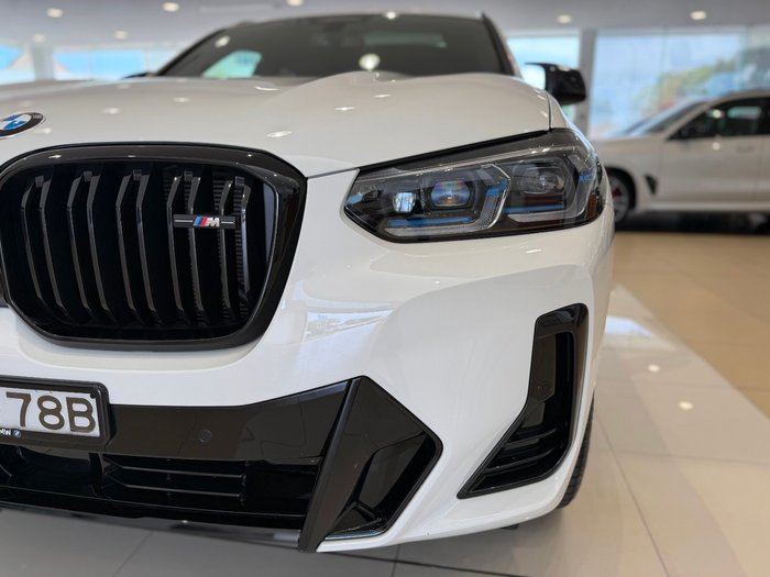2025 BMW X4 M40i