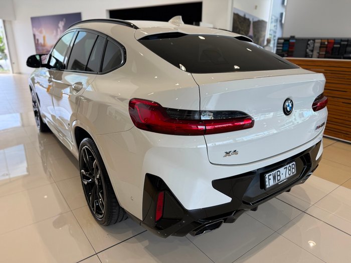 2025 BMW X4 M40i
