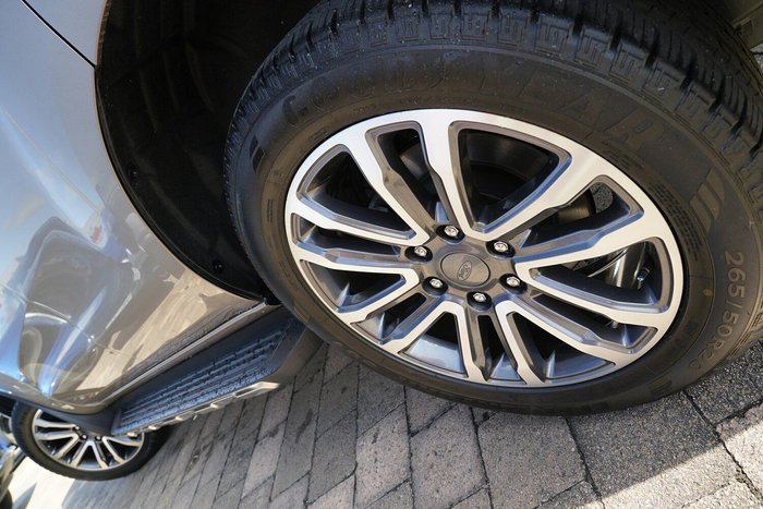 2020 Ford Everest Titanium