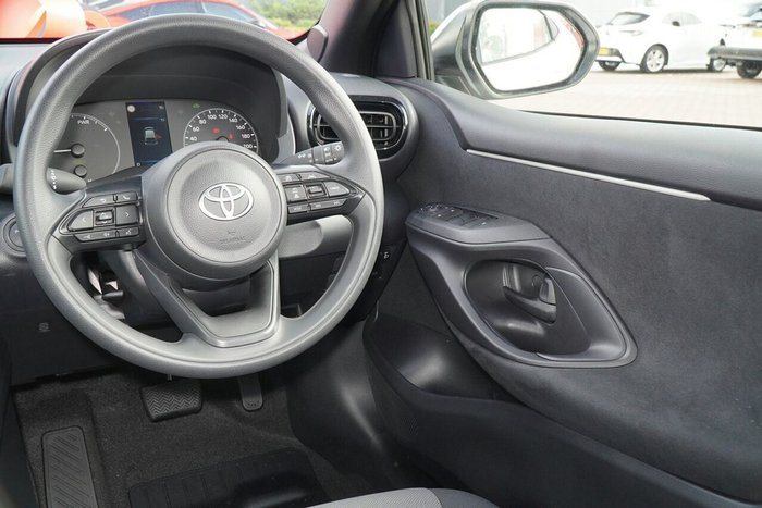 2025 Toyota Yaris Ascent Sport Hybrid