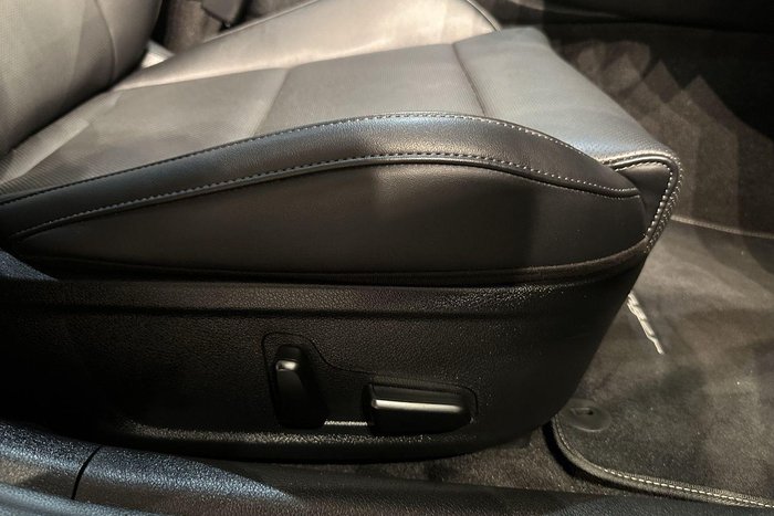 2023 Kia Stinger 330S