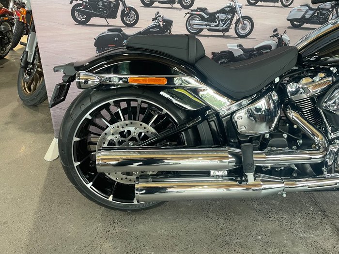 2025 Harley-davidson FXBR BREAKOUT (117) Vivid Black