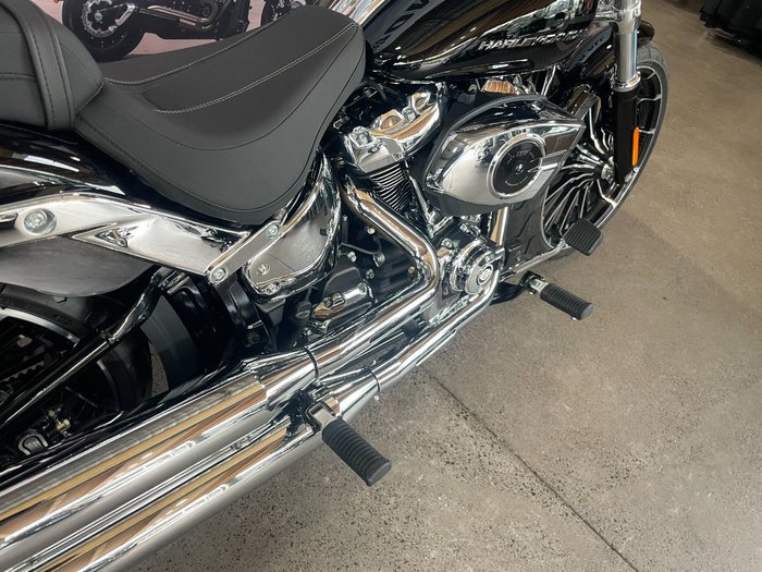 2025 Harley-davidson FXBR BREAKOUT (117) Vivid Black