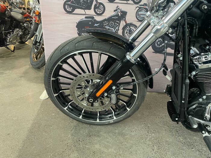 2025 Harley-davidson FXBR BREAKOUT (117) Vivid Black