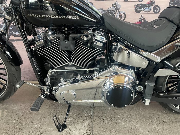 2025 Harley-davidson FXBR BREAKOUT (117) Vivid Black