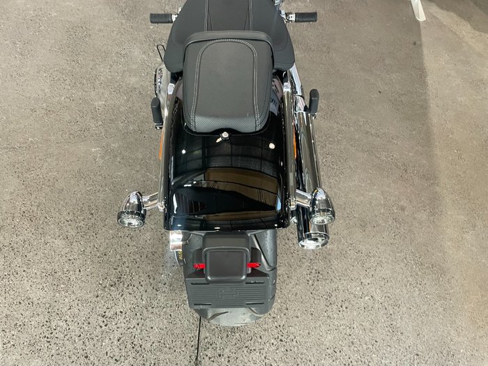 2025 Harley-davidson FXBR BREAKOUT (117) Vivid Black