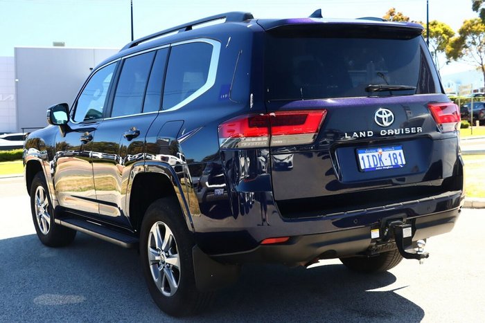 2024 Toyota Landcruiser VX