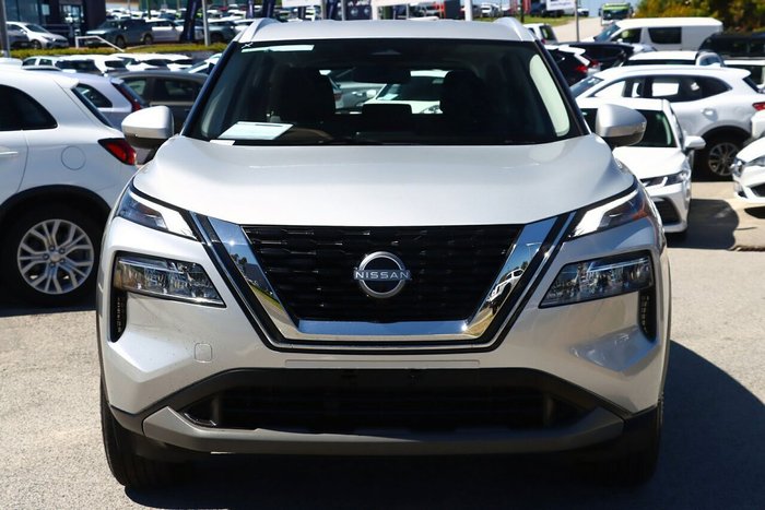 2024 Nissan X-TRAIL ST