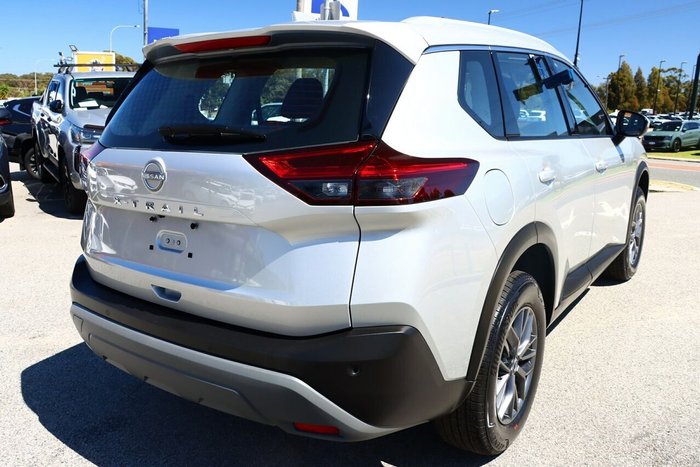 2024 Nissan X-TRAIL ST