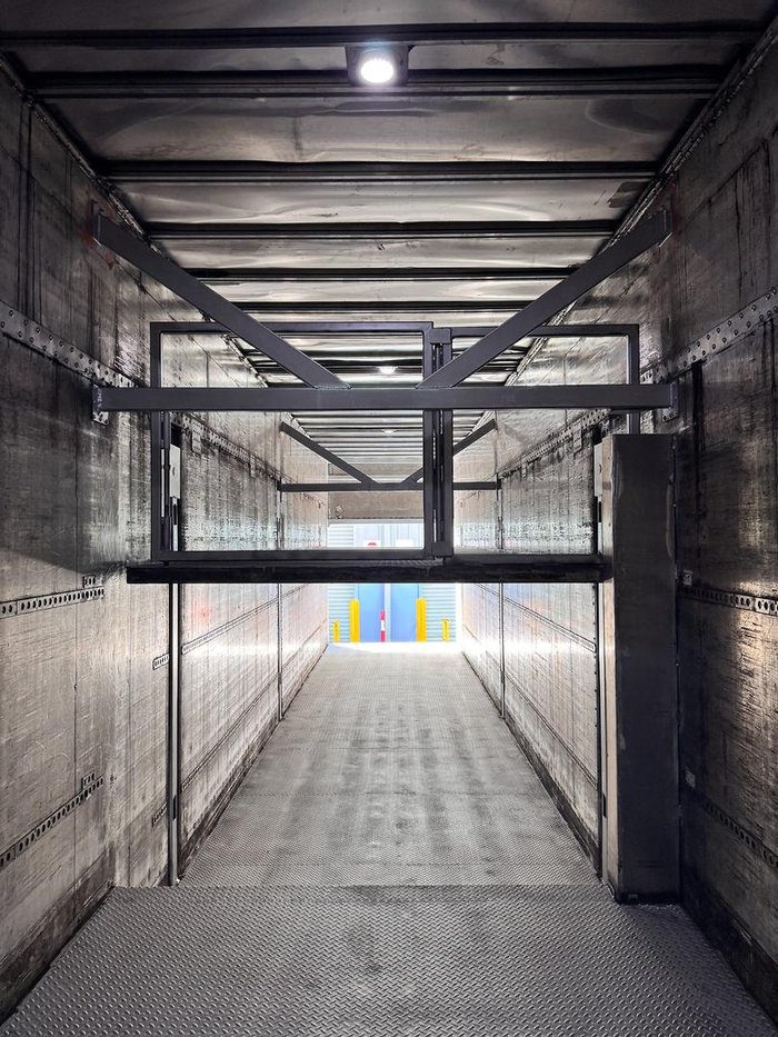 2007 Barker 14.6M Drop Deck/ Hydraulic Mezzanine, Tail Gate 4.6M 