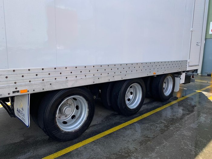 2007 Barker 14.6M Drop Deck/ Hydraulic Mezzanine, Tail Gate 4.6M