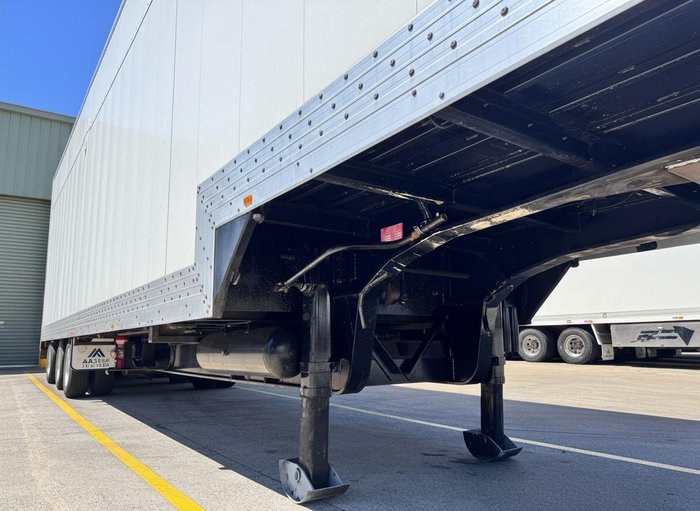 2007 Barker 14.6M Drop Deck/ Hydraulic Mezzanine, Tail Gate 4.6M 