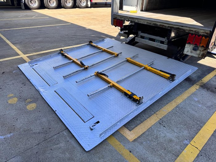 2007 Barker 14.6M Drop Deck/ Hydraulic Mezzanine, Tail Gate 4.6M 