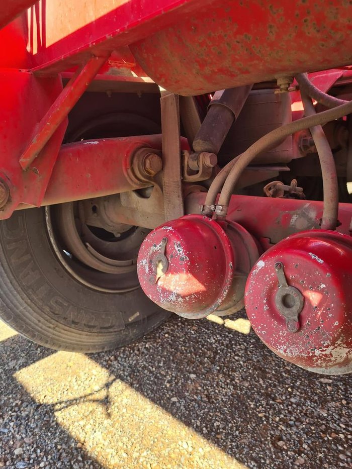 2005 THT Tri Axle A-Skel Trailer