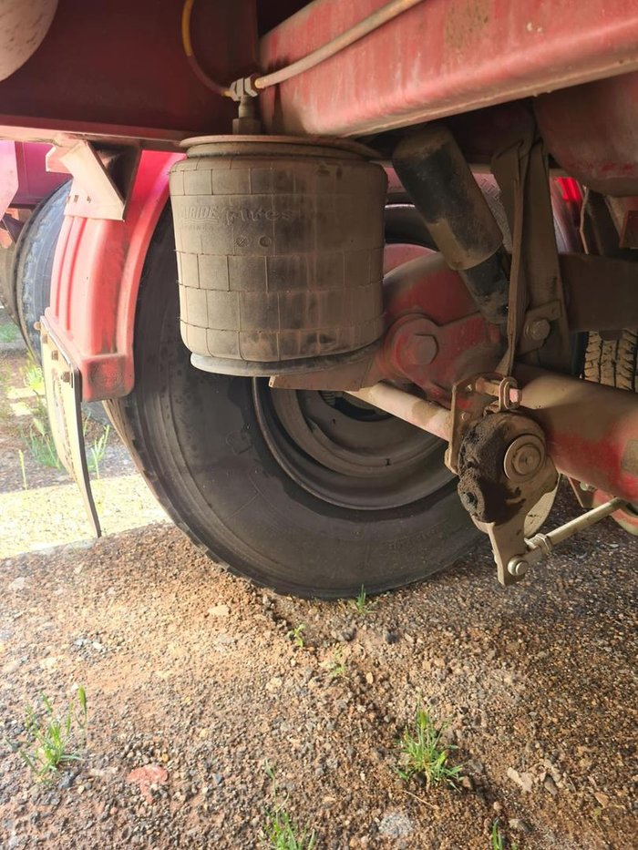 2005 THT Tri Axle A-Skel Trailer