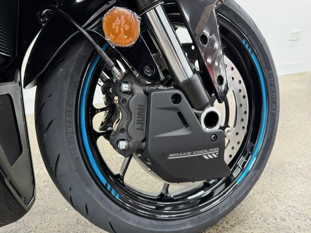 2025 CFMOTO 675 SR-R Black