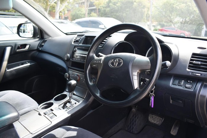 2010 Toyota Kluger KX-R