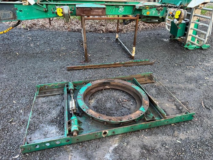 2017 Kennedy Folding Skel Green