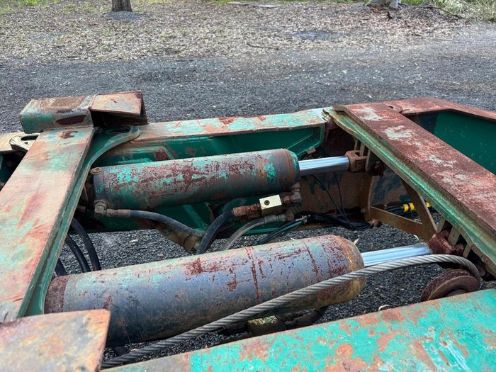 2017 Kennedy Folding Skel Green