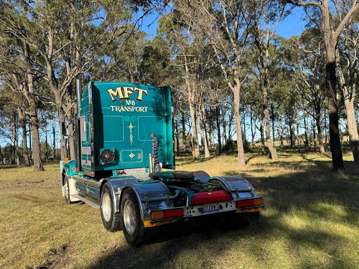 1996 Kenworth T601 T601 Green