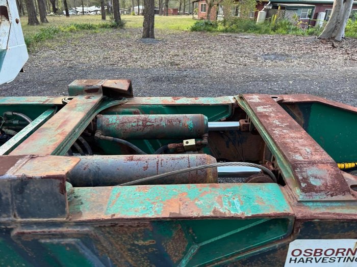 2017 Kennedy Folding Skel Green