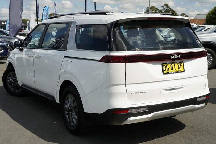 2023 Kia Carnival S