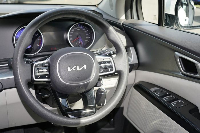 2023 Kia Carnival S