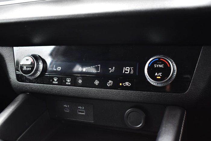 2023 Mitsubishi Outlander ES