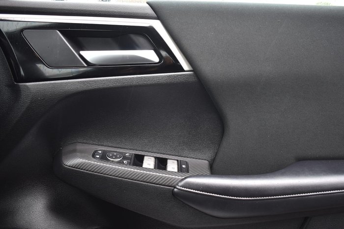 2023 Mitsubishi Outlander ES