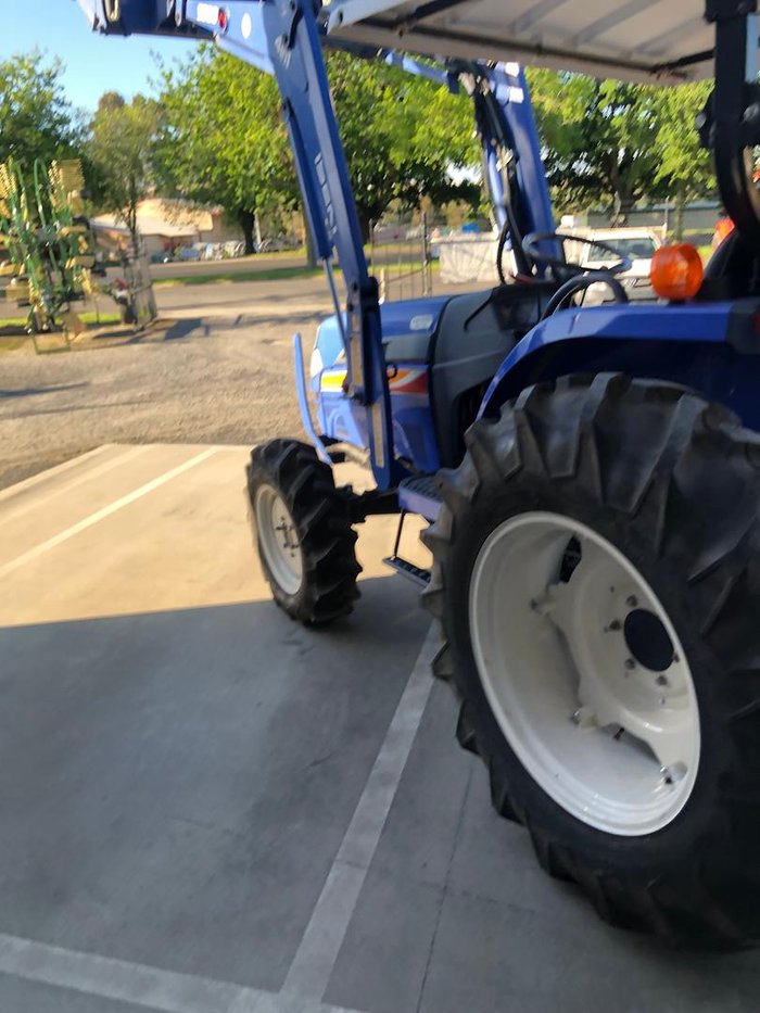 0 Iseki Tg5570 Rops 60Hp Fel & 4In1 Bkt 417 Hours New Lug Wheels Blue