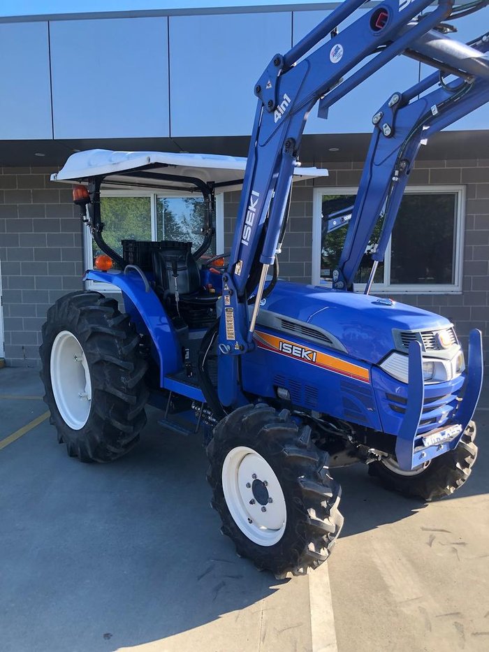 0 Iseki Tg5570 Rops 60Hp Fel & 4In1 Bkt 389 Hours New Lug Wheels Blue