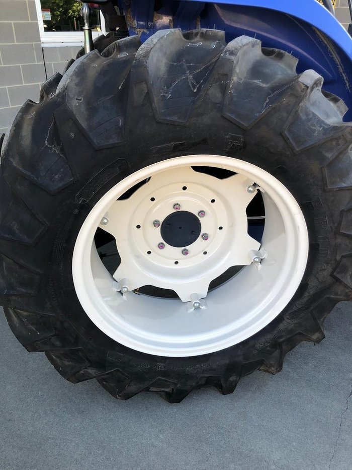 0 Iseki Tg5570 Rops 60Hp Fel & 4In1 Bkt 389 Hours New Lug Wheels Blue