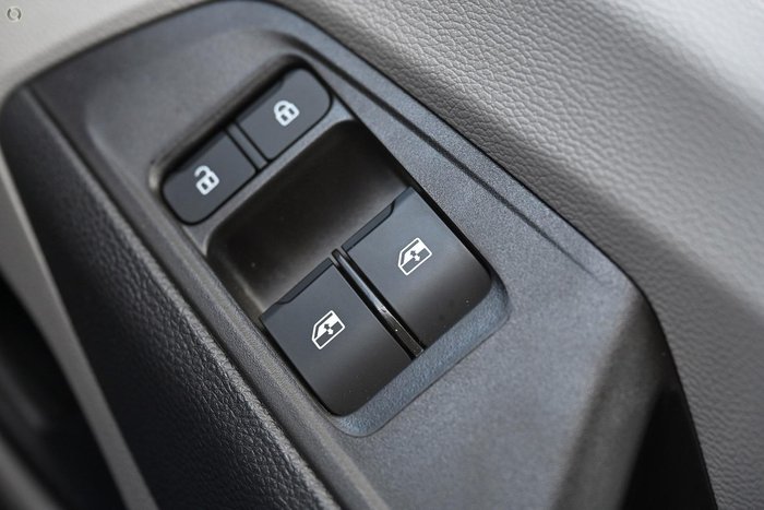 2025 LDV Deliver 9 LWB Mid Roof MY24 Blanc White