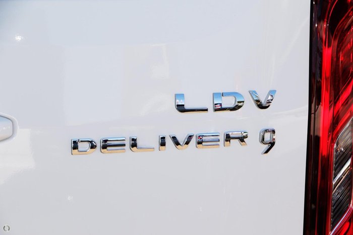 2025 LDV Deliver 9 MWB Mid Roof MY24 Blanc White
