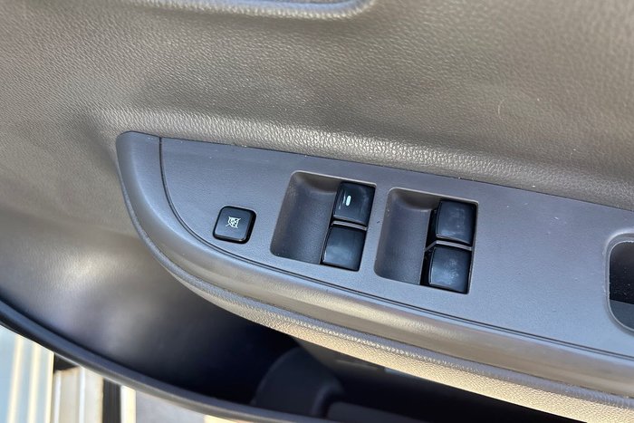 2017 Mitsubishi Triton GLX