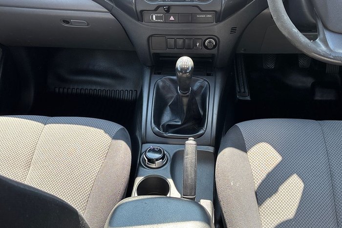 2017 Mitsubishi Triton GLX