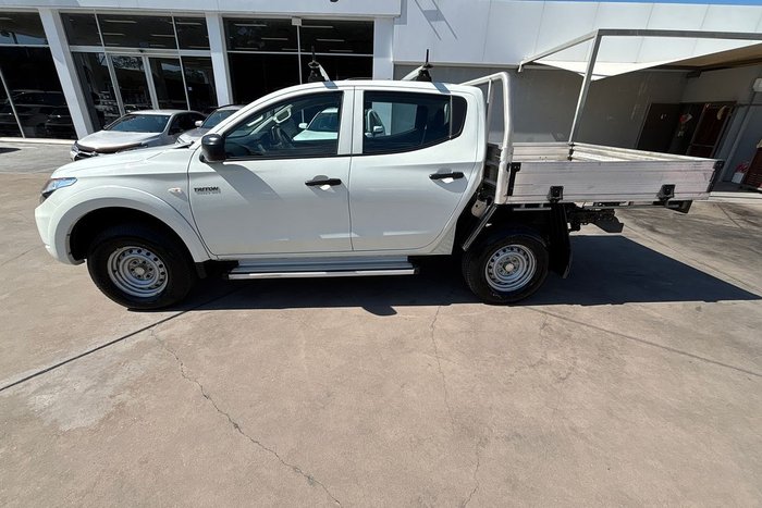 2017 Mitsubishi Triton GLX