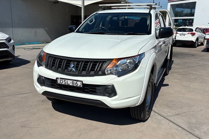 2017 Mitsubishi Triton GLX